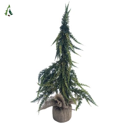 Рождественская елка из пуговиц