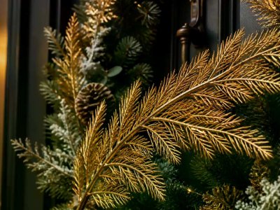 Make Gold Branches Lead Luxury Holiday Designs