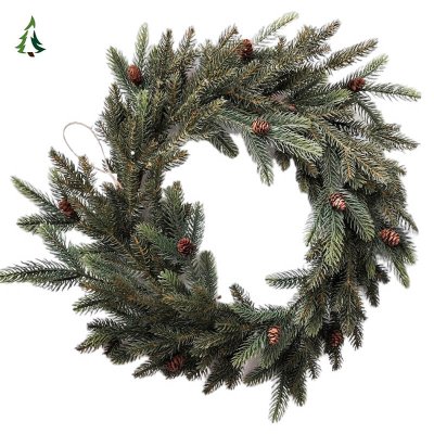 Couronnes fraîches à feuilles persistantes