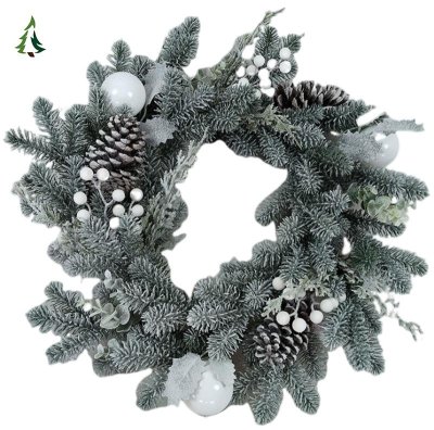 Couronnes de Noël fraîches