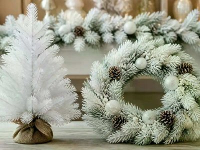 Stop Undersizing Wide Doors With 35cm Wreaths