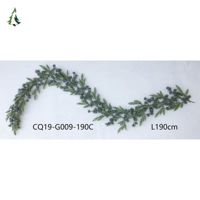 Guirnalda navideña de aspecto natural.