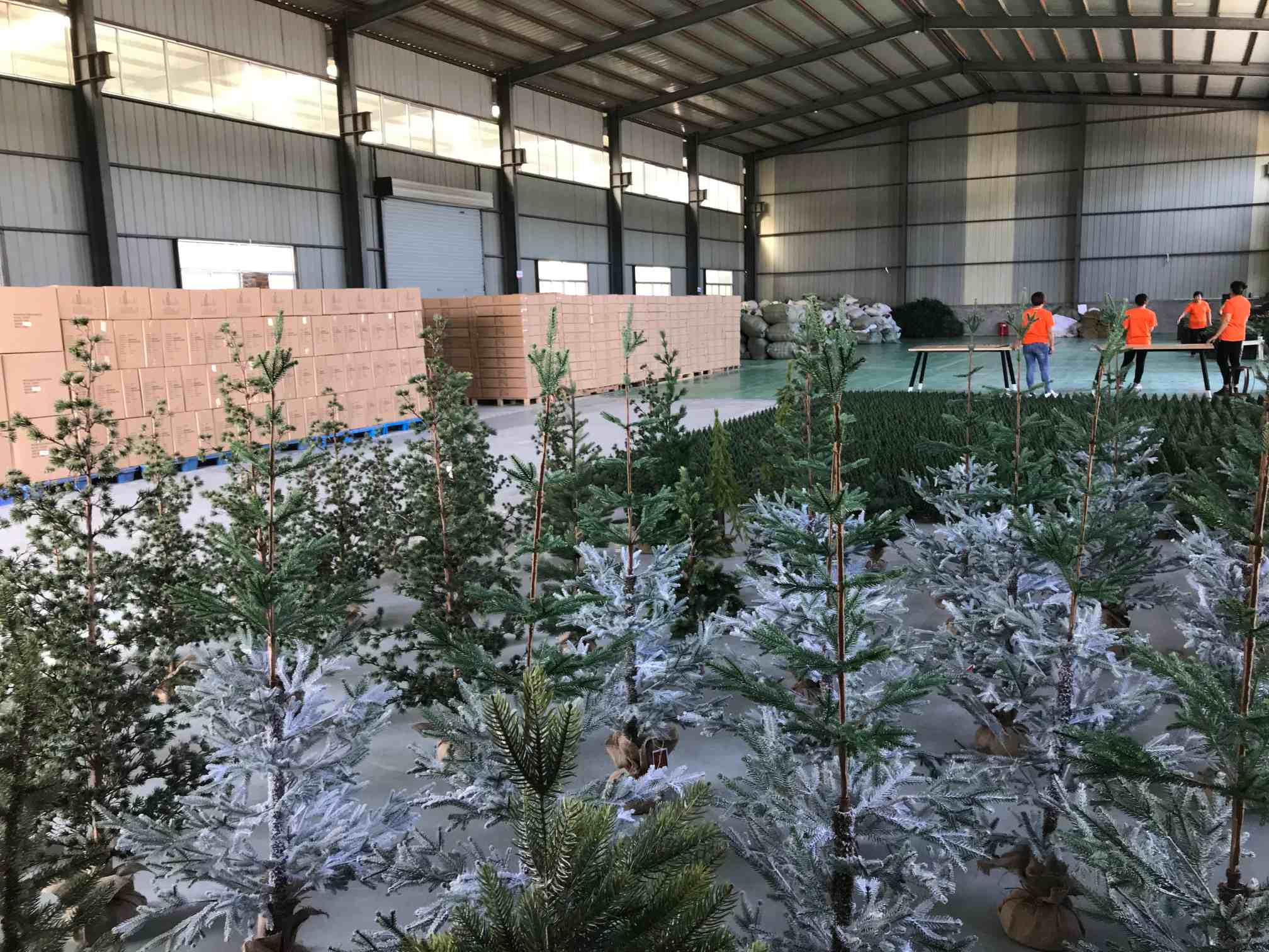 Tendances mondiales de la décoration festive et de l'innovation