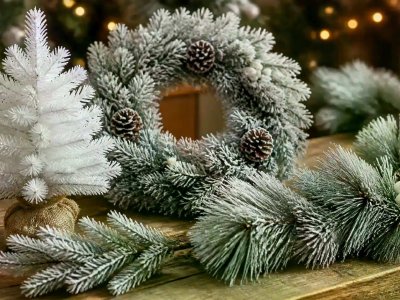 White Christmas Trees For Sale Manufacture With Matching Displays