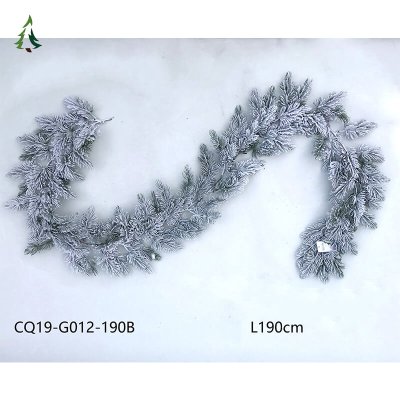 Guirnalda de cedro llorón