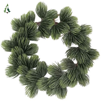 Серый рождественский венок