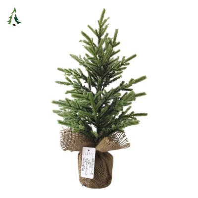 Medio árbol de Navidad