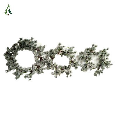 Corona de pino sintético