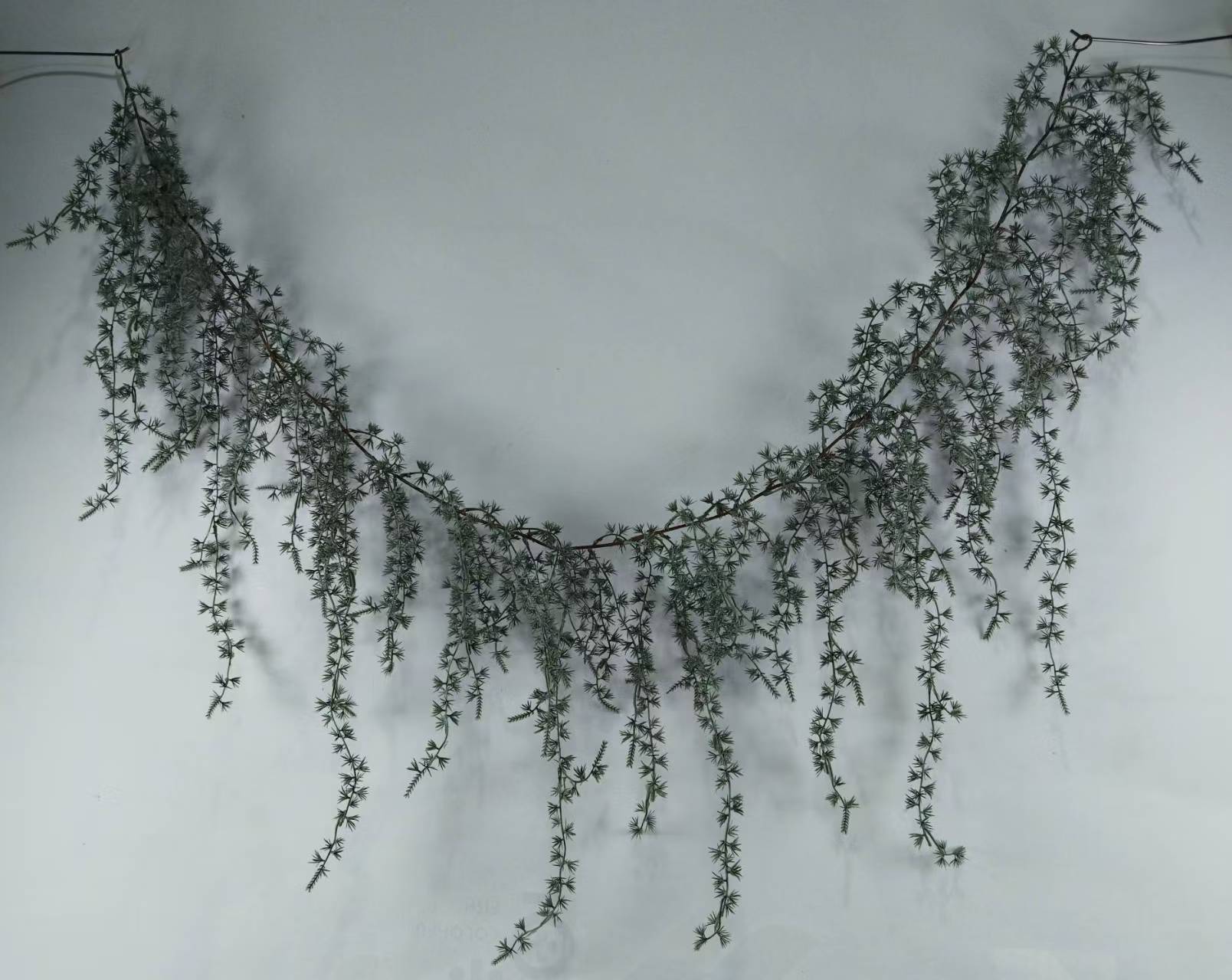 Королева Рождества – снежинка: праздничная элегантность в сочетании с вечной европейской роскошью